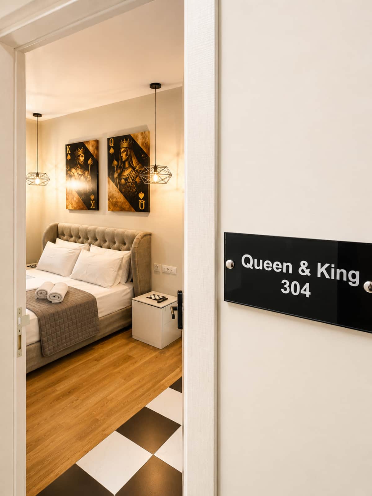 King and Queen photo 12